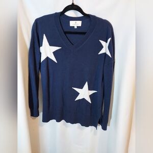 Laurie Felt Deep Blue V-Neck Sweater with White Star Design #cashmere